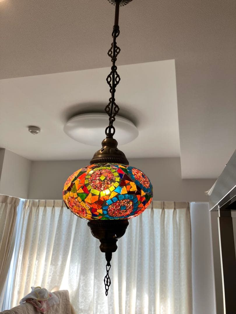 吊り下げ照明（ステンドガラス）