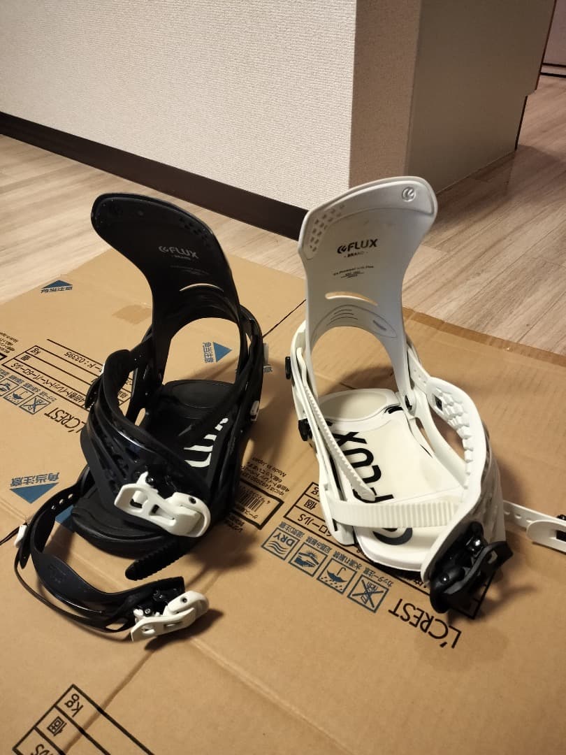 FLUX DS 21-22 スノーボードバインディング　オマケ付