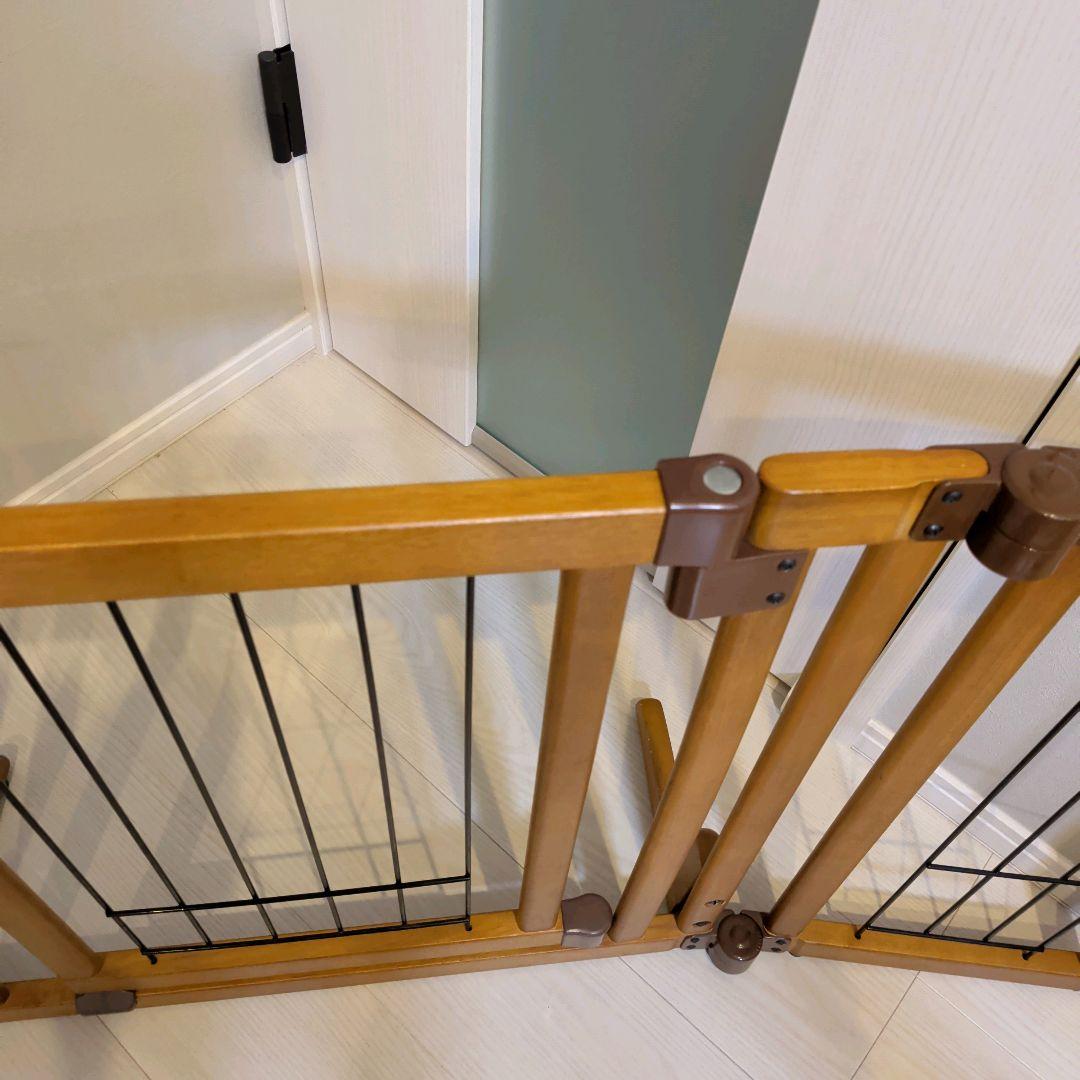 Richell　木製置くだけドア付き　ペットゲートS