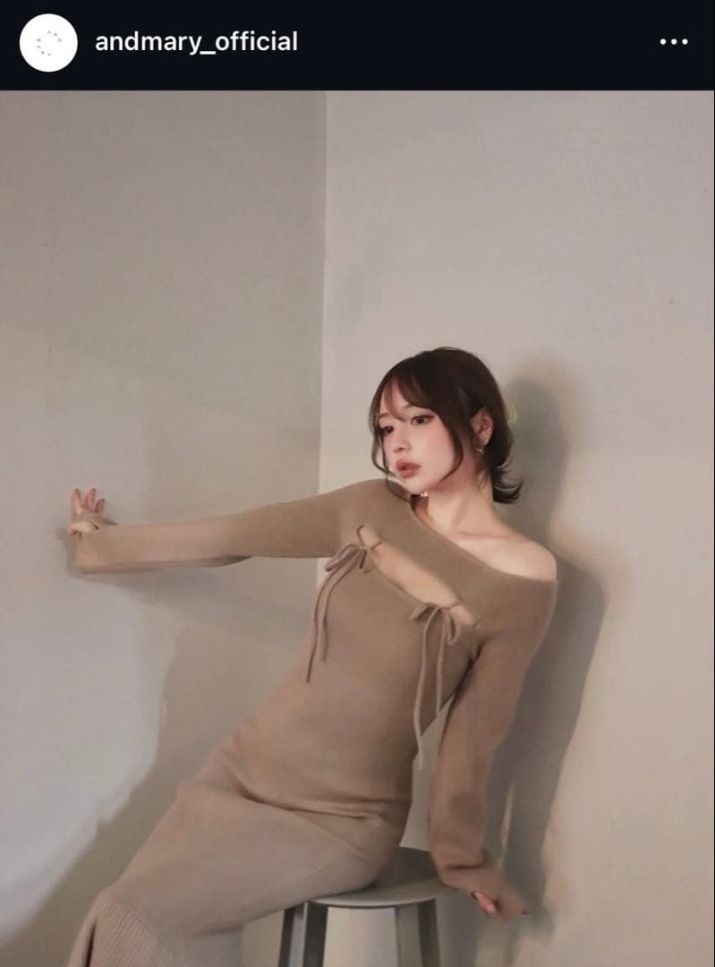 andmary オフショルダーリブニットワンピース