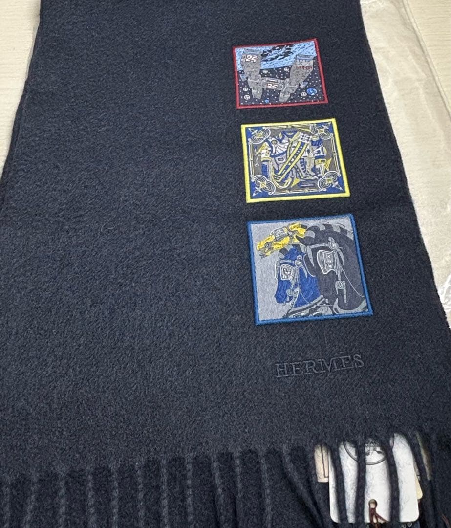HERMES ネイビー　カシミヤ 刺繍付き　マフラー