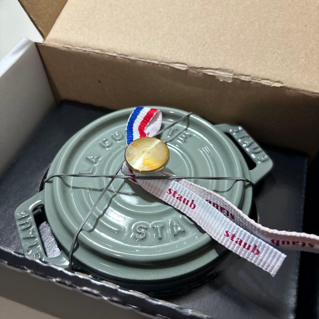 【新品生涯保証付】staubストウブココットラウンド　10㎝ユーカリ 両手鍋