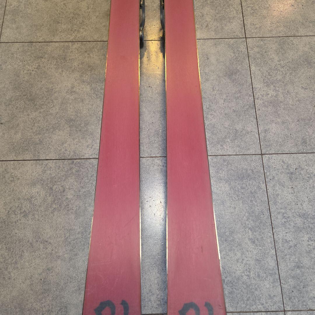 ID one スキー板（MR182-I）