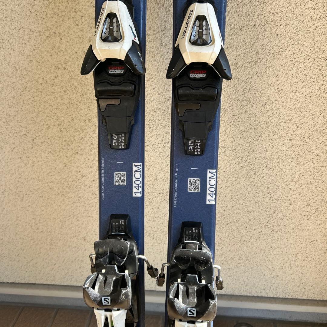最終値下げ　Salomon ジュニアスキー板 140CM ネイビー