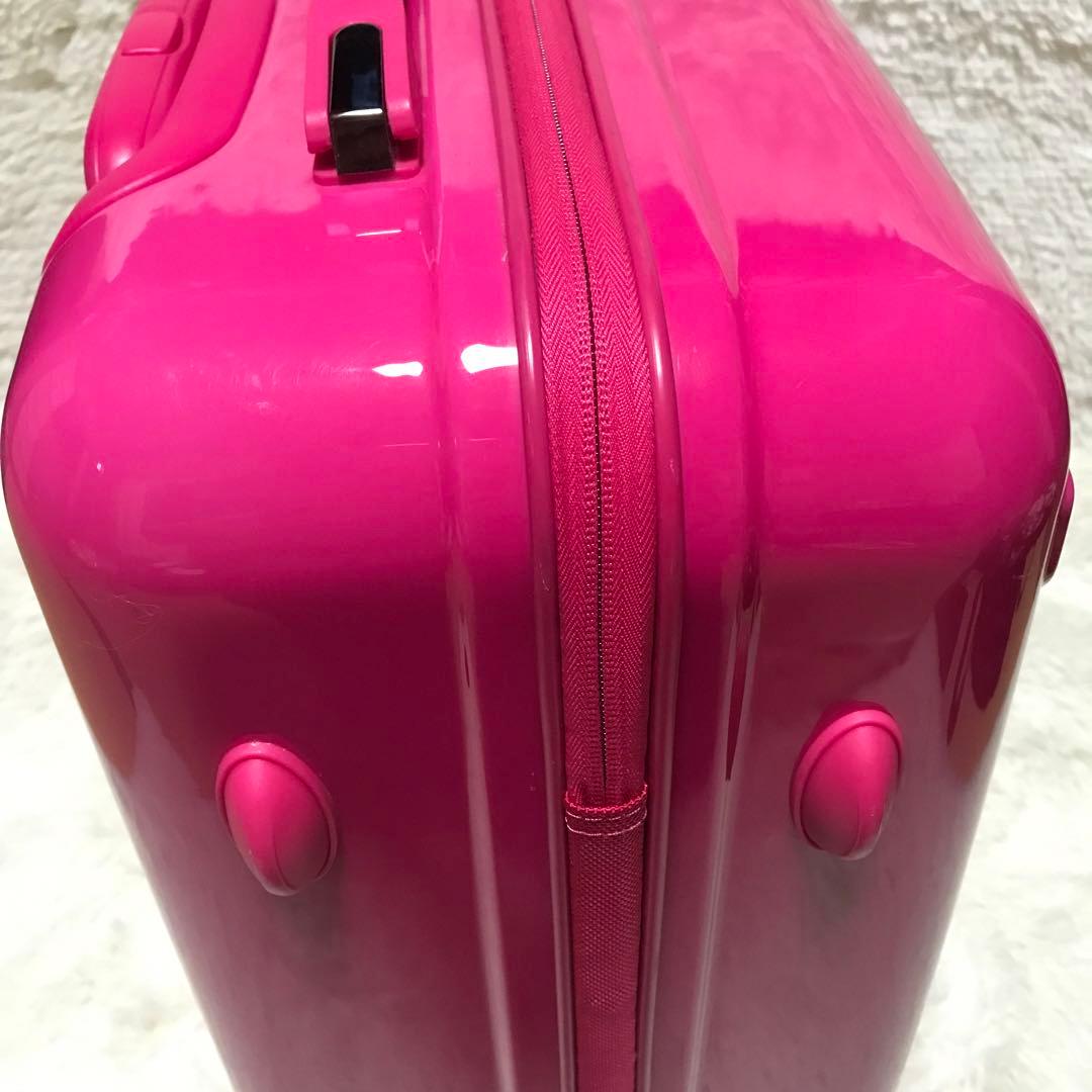 【美品】ハローキティ ドラえもん コラボ スーツケース ピンク キャリーバッグ