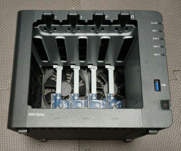外付けハードディスク・ドライブ Synology NAS DiskStation DS416play 8GB