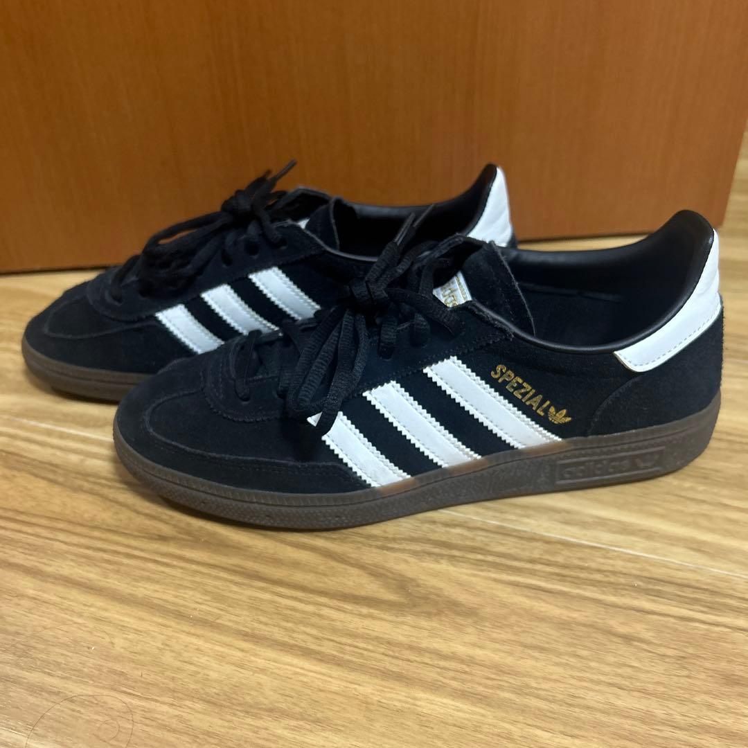 Adidas Spezial ブラック/ホワイト スニーカー
