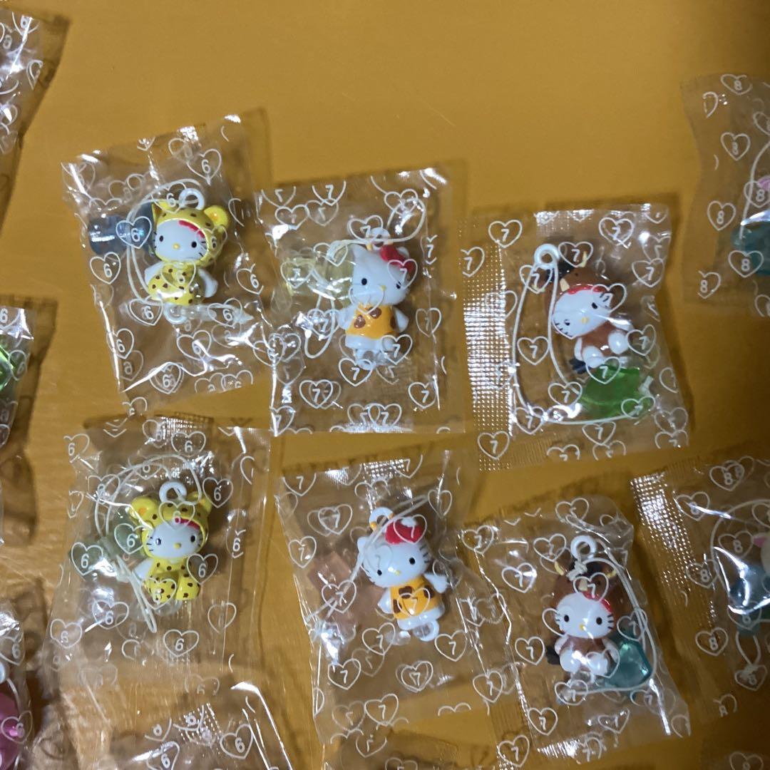 2910ハローキティ✖️動物 &十二支　ストラップ