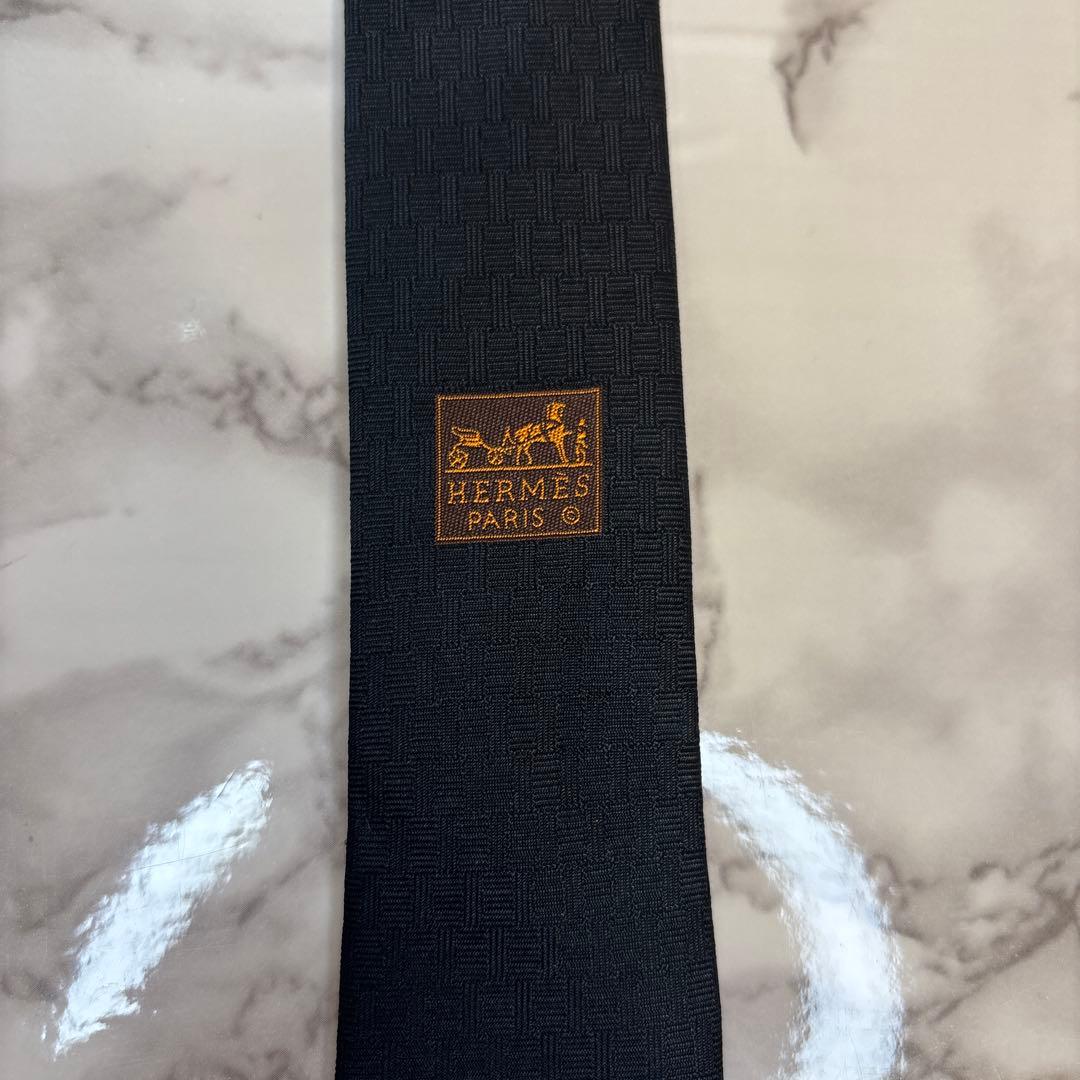 HERMES ネクタイ　ブラック　ファソネ　龍　ドラゴン　黒　刺繍　H柄　総柄