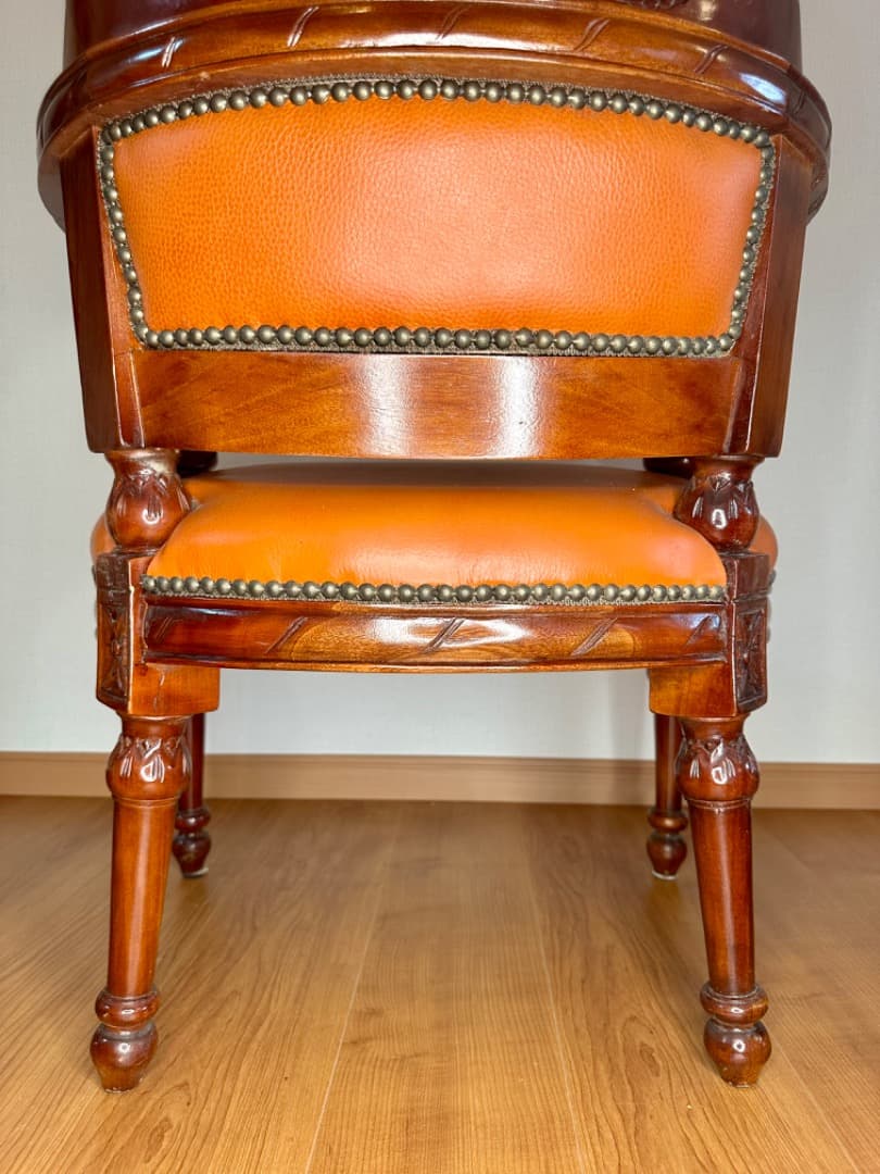 イタリア製 レザー アームチェア①