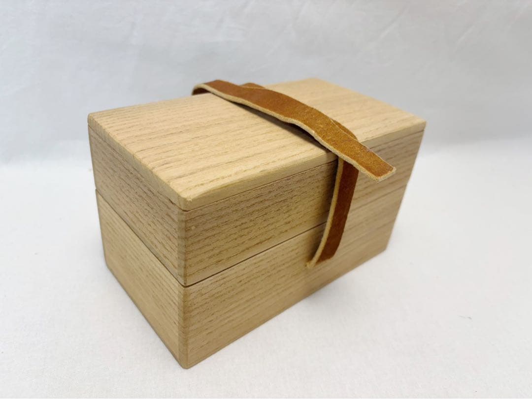 美品茶道具 茶掃箱セット鹿皮 銀製茶杓 組羽根 茶漏斗 茶ふるい 曲茶篩 茶合