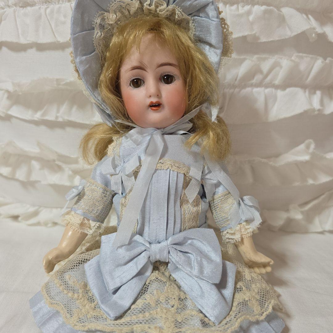 アンティーク　ビスクドール　人形　作家様　シルクドレス　シルクボネ　小さな子