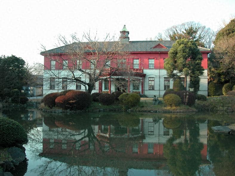 昭和レトロ洋館「旧東京医学校本館」　着色模型