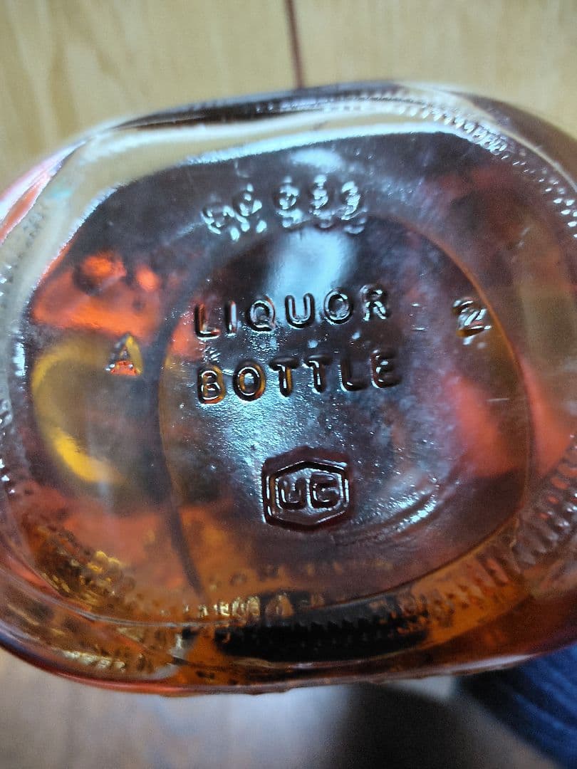 希少税関マーク付 Johnnie Walker Swing スコッチウイスキー