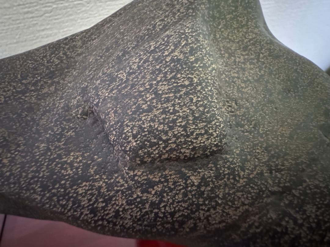 瀬田川石 金梨地石 稀少石 水石 三大銘石 山型 鑑賞石 黒石 真黒石 置物