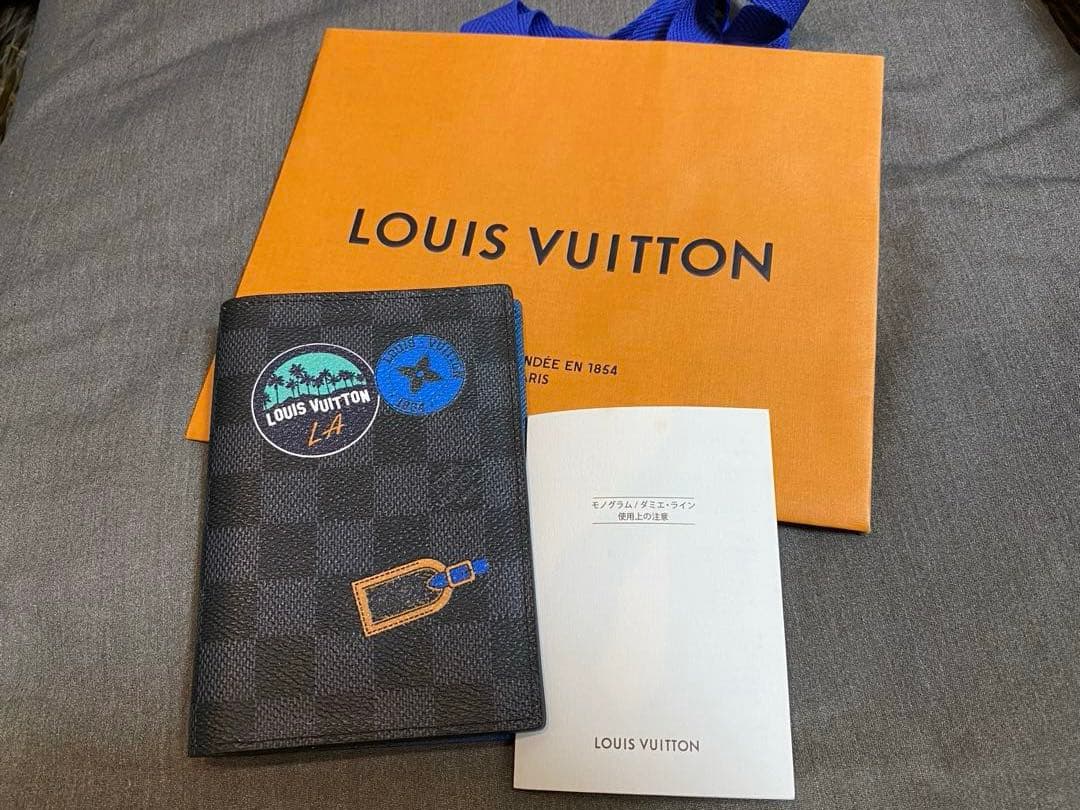 H 　ルイ・ヴィトン　パスポート ケース　カバー ダミエ
