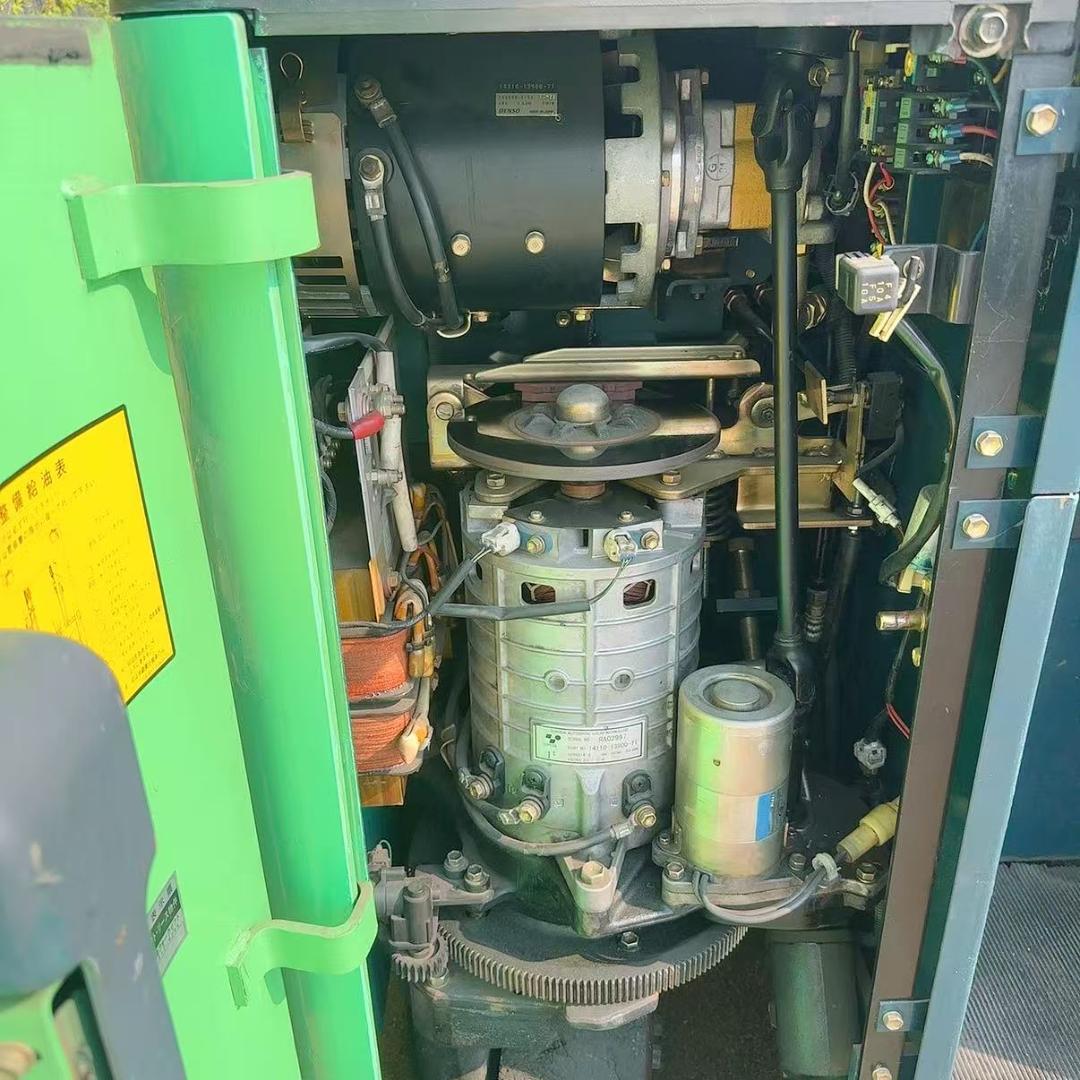 トヨタ電動フォークリフト7FBR15揚高4500MM15552H(A297)