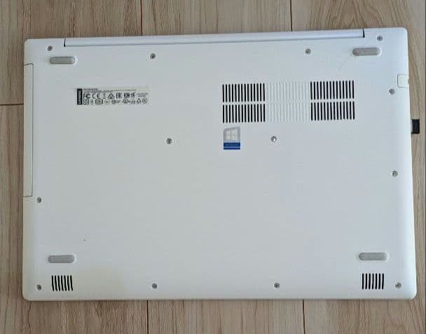 その他ノートPC本体 LENOVO ideapad320