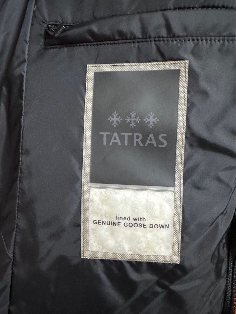TATRAS SARMA ブラックダウンジャケット