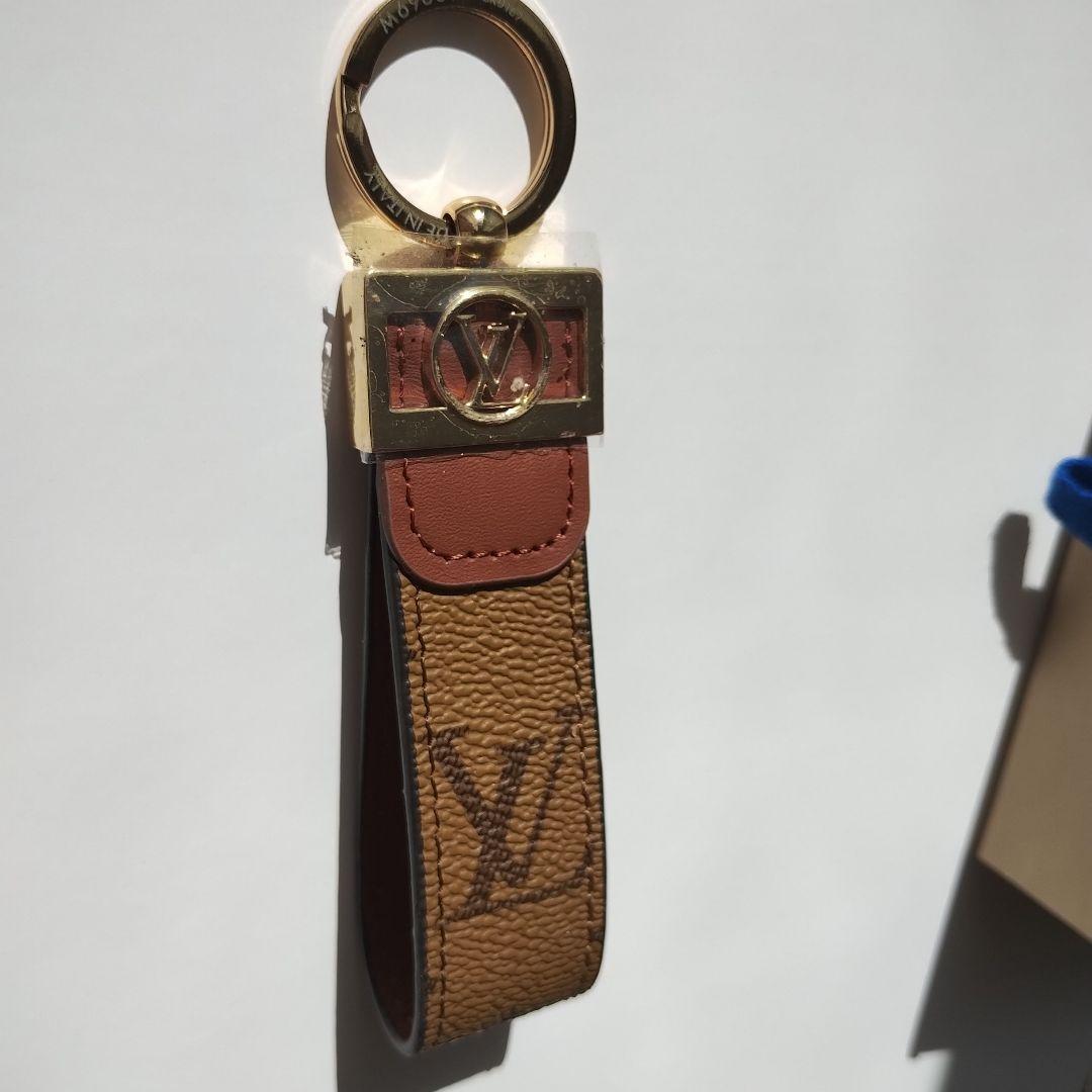 ✦新品✦Louis Vuitton レザーキーホルダー ブラウン