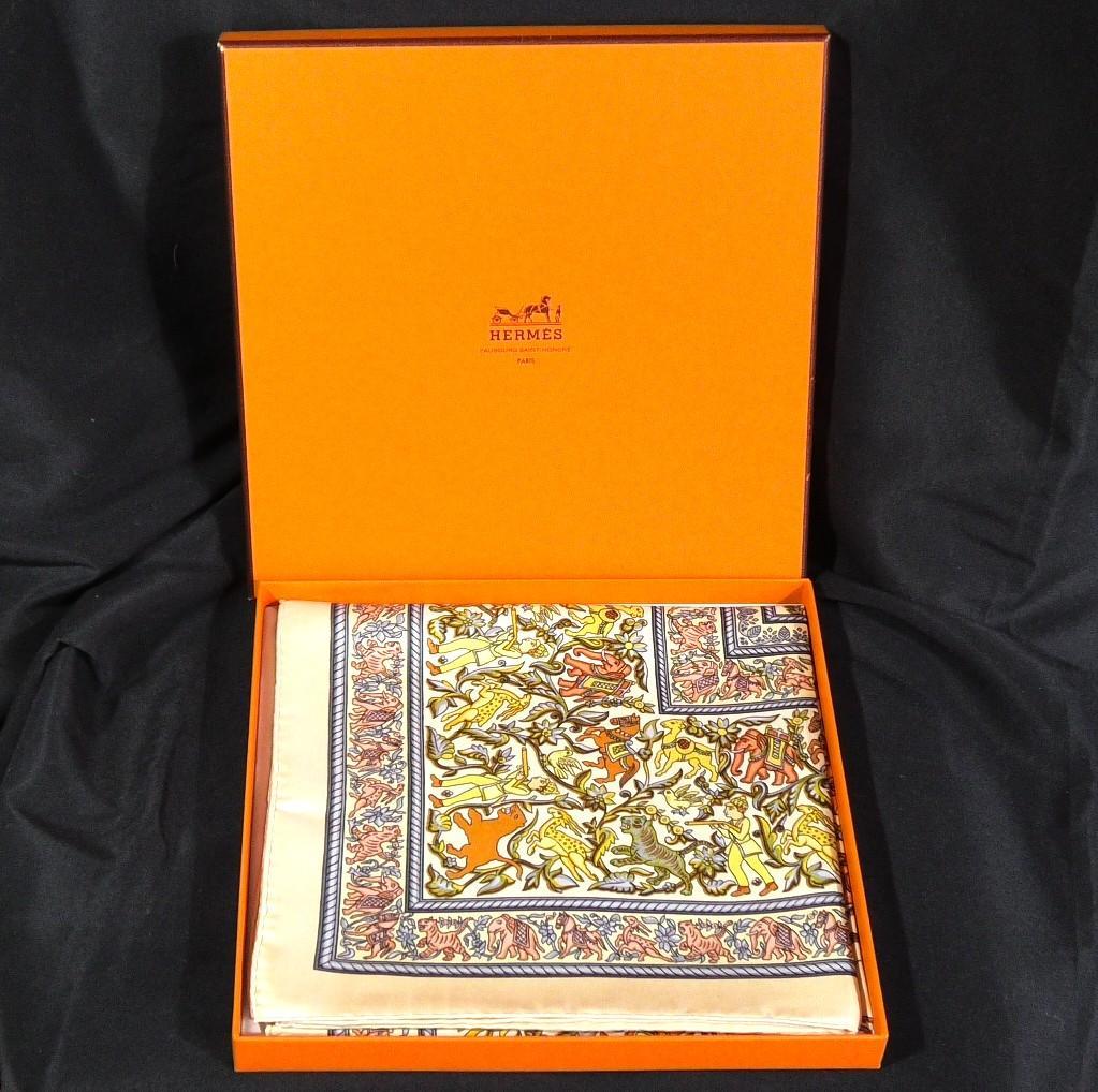 新品未使用品　HERMES エルメス　大判スカーフ　カレ90　 D570