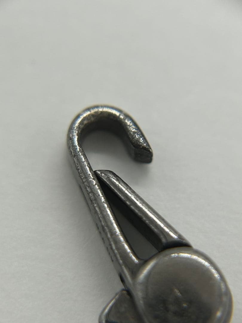 グッチ GUCCI カットアウトG クロス ネックレス ブラックコーティング