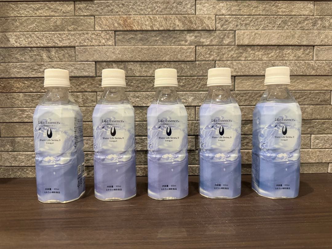 バラ売り可>新品未開封　ライフエッエンス 300ml