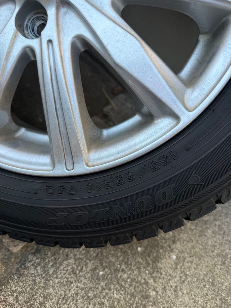 スタッドレスタイヤ 155/65/r14 2020年製 ダンロップ