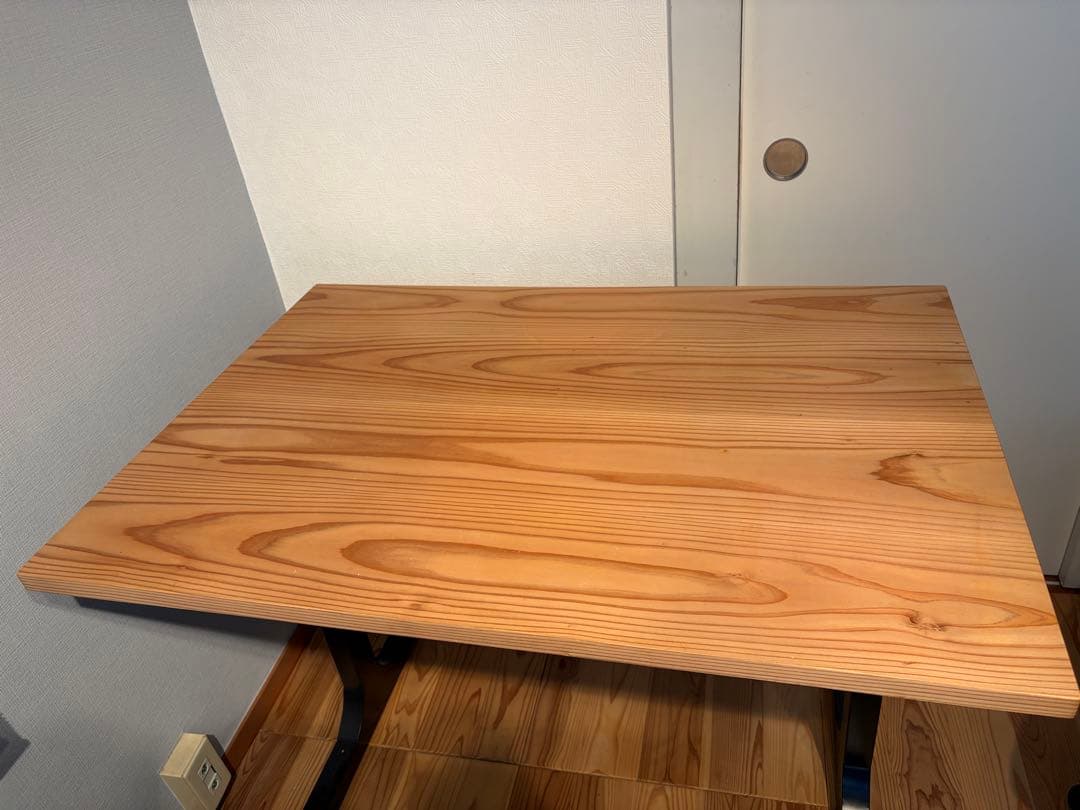 杉無垢天板とKANDEMONO THE LEGS Iライン BlackSteel