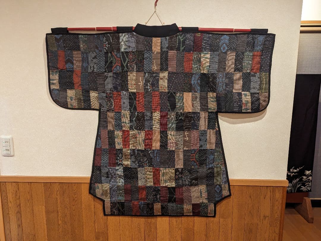 着物リメイク　正絹タペストリー