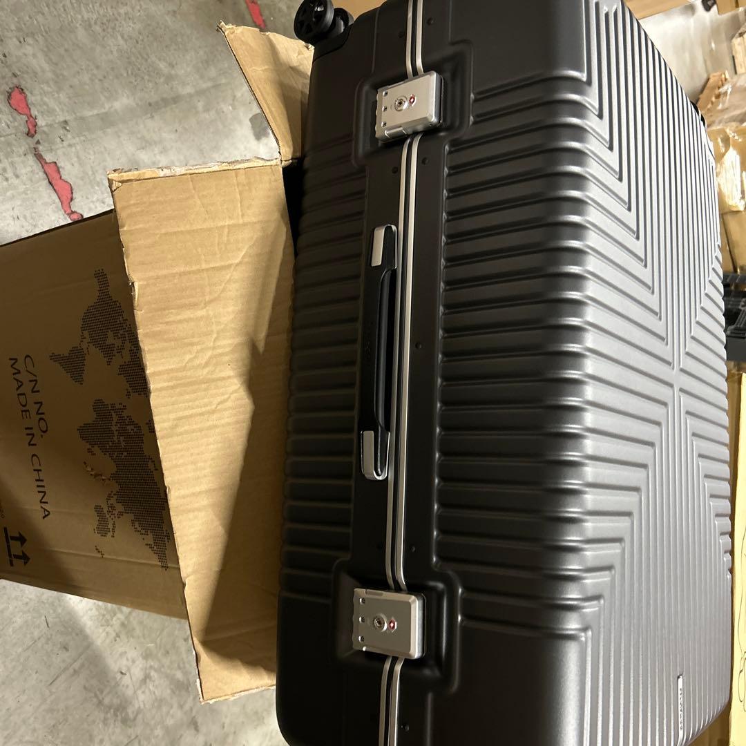 サムソナイト　スーツケース　Lサイズ　ブラック　93L