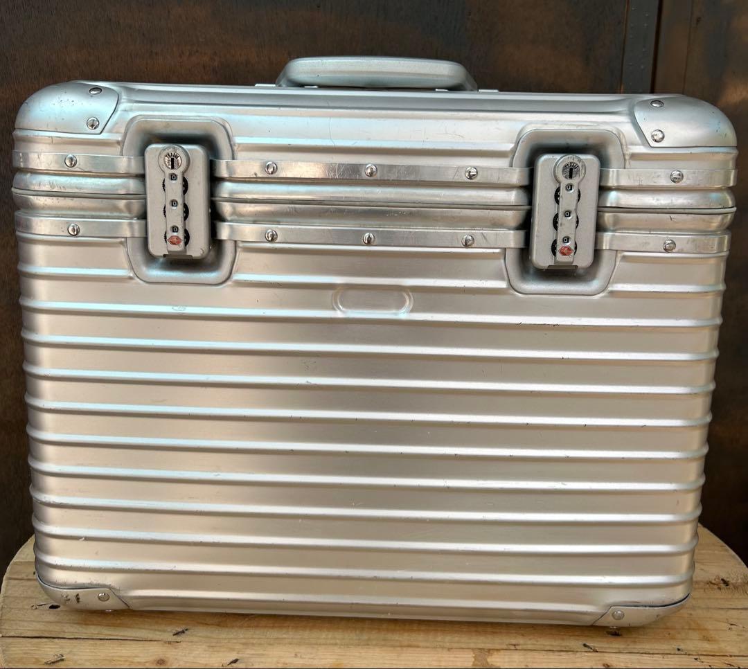 リモワ　パイロット　トロリー　2輪　カナダ製