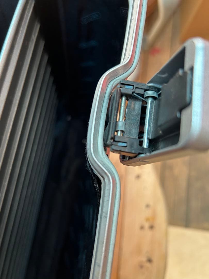 リモワ　パイロット　トロリー　2輪　カナダ製