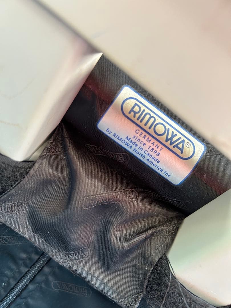 リモワ　パイロット　トロリー　2輪　カナダ製