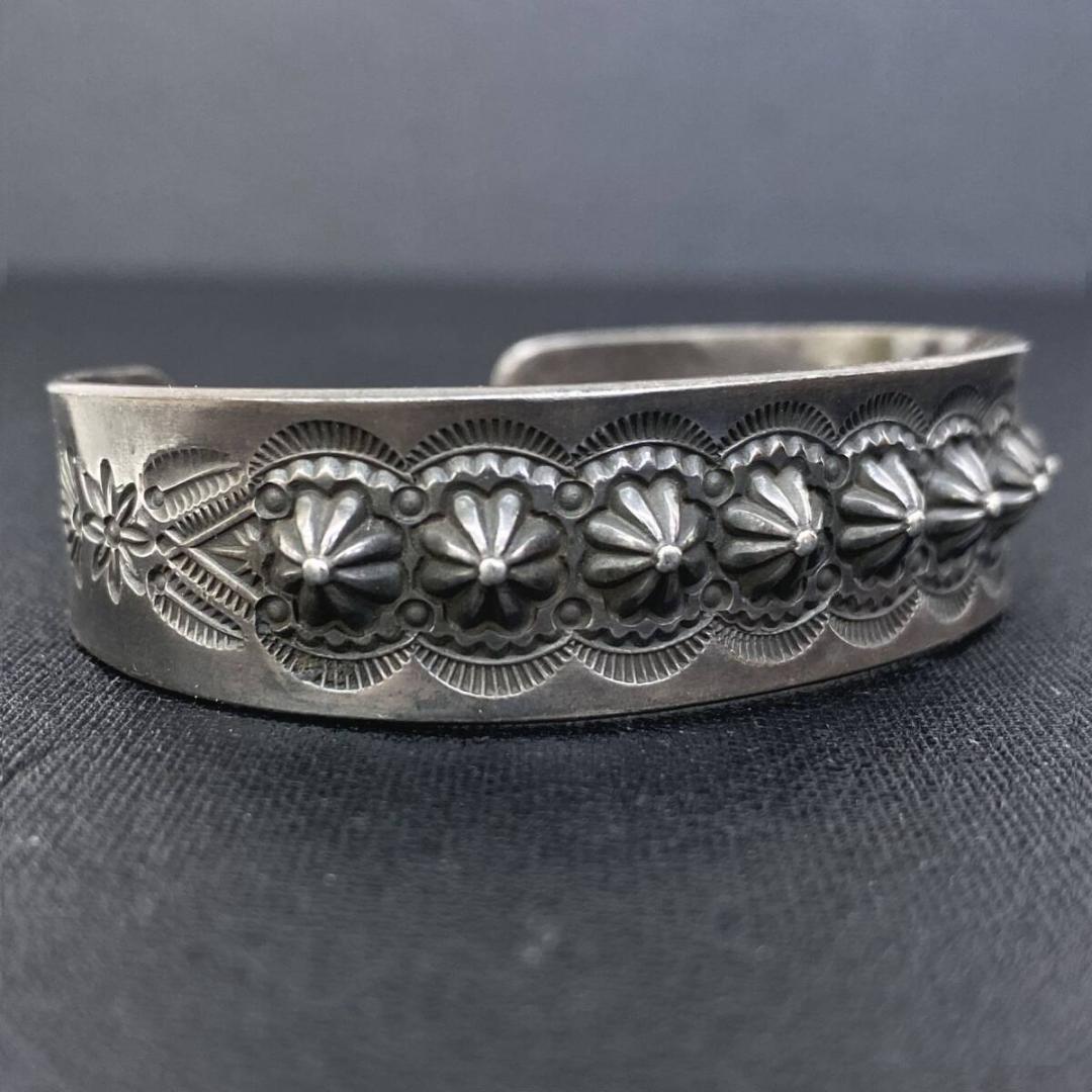 NAVAJO Edison Sandy Smith スタンプワーク バングル