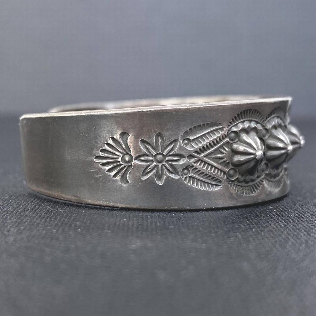 NAVAJO Edison Sandy Smith スタンプワーク バングル