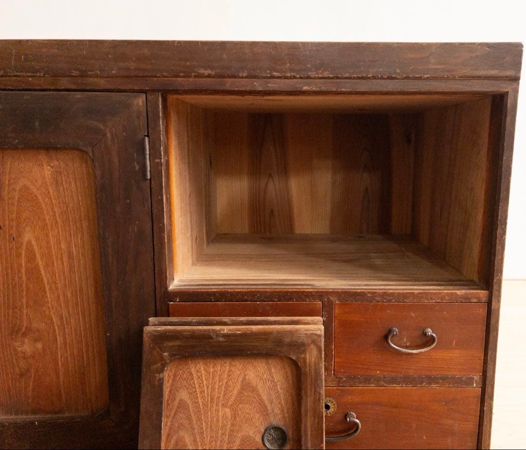 ローボード　木製　飾り棚　幅133cm　古道具　古家具　ビンテージ　アンティーク