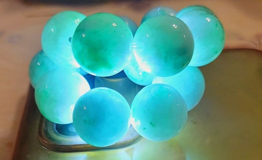 月末特価！☆！極上品！レア！☆糸魚川グリーン翡翠ブレスレット☆