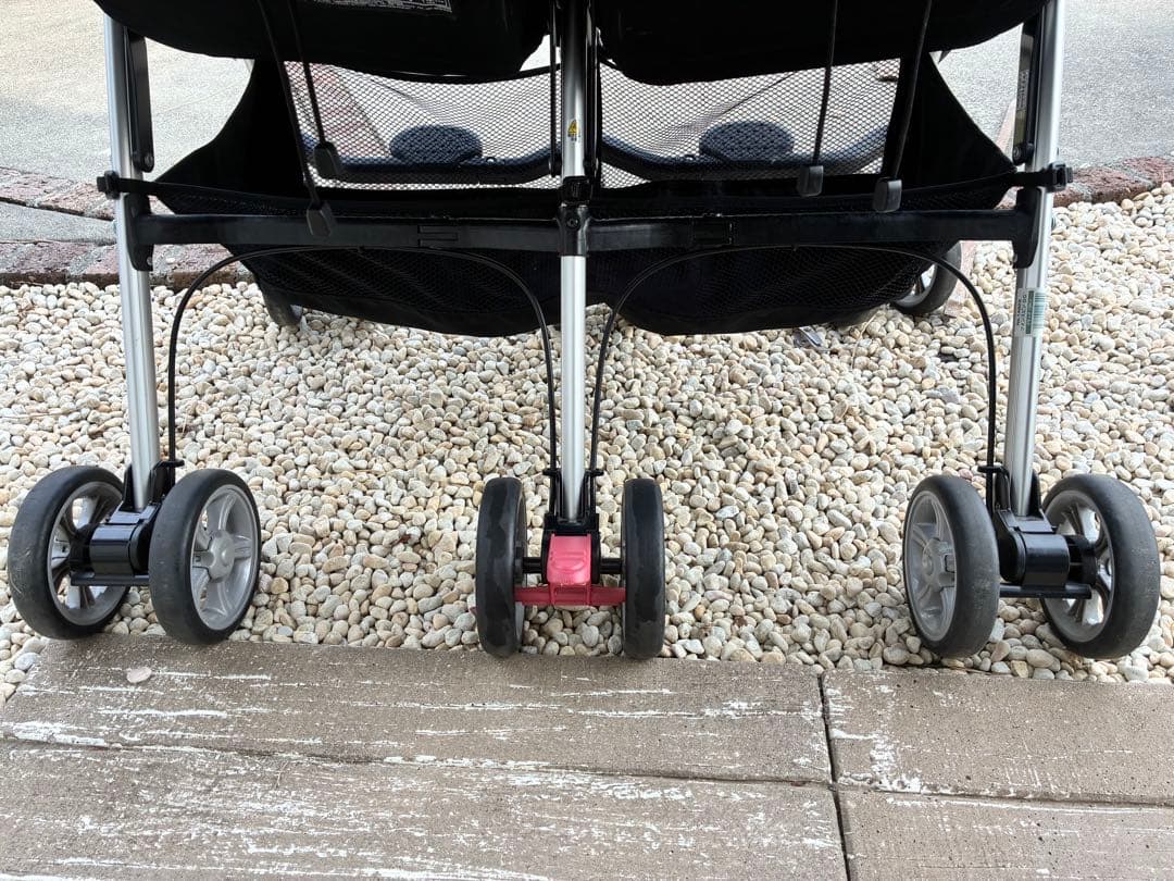 コンビ ツインスピン 双子 ベビーカー combi twin spin ２人乗り