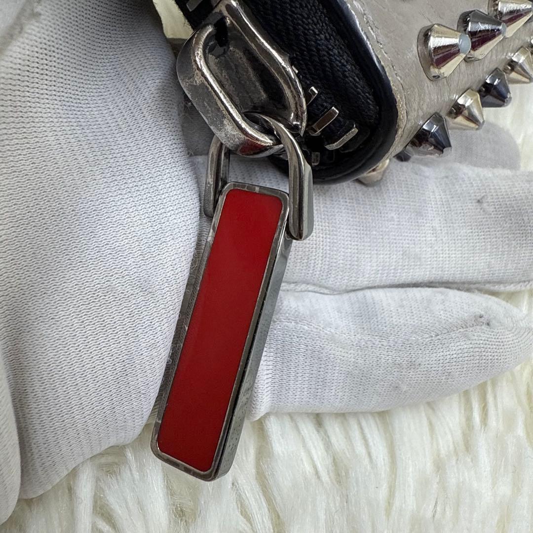 ✨美品✨ルブタン ラウンドジップ パネトーネ ラウンドジップ　グレー レザー