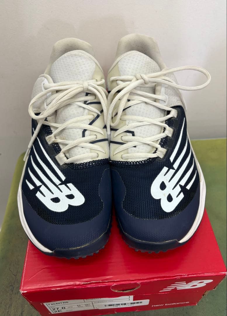 バ*ン様 New Balance トレーニングシューズ ネイビー/ホワイト　人気