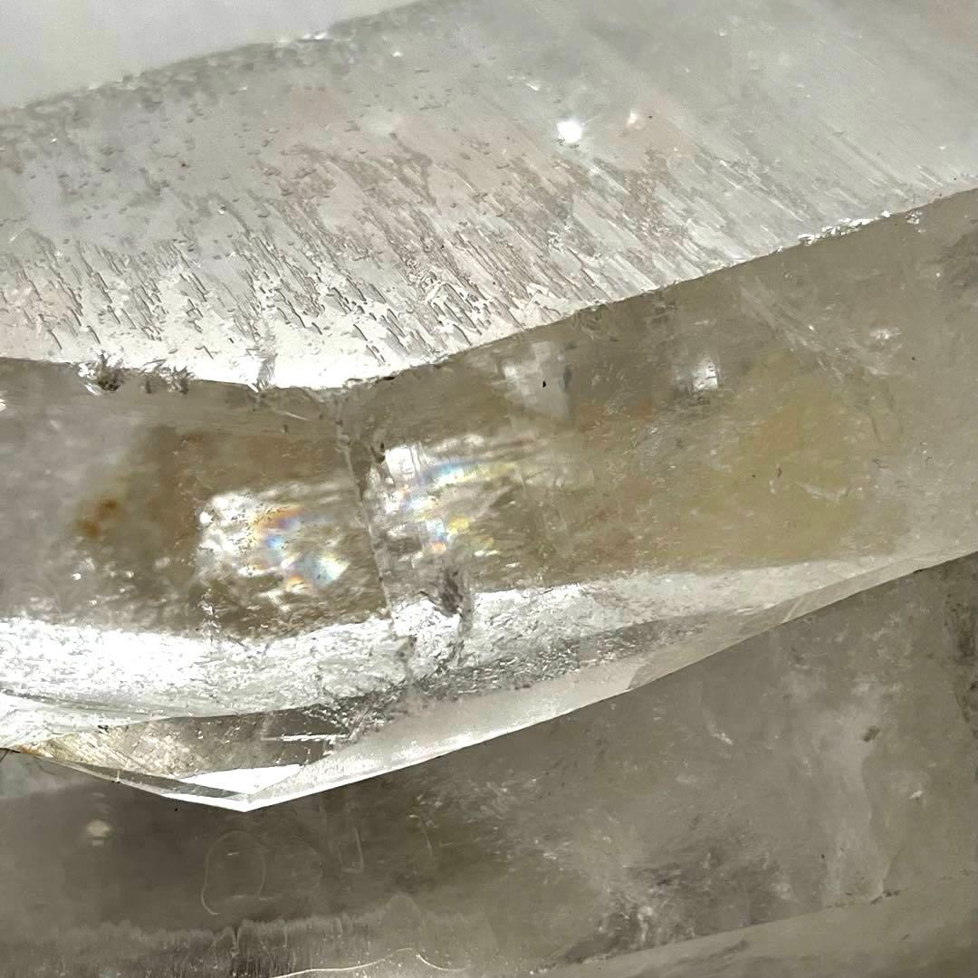 天然石　原石　大型水晶ポイント　2030g パワーストーン