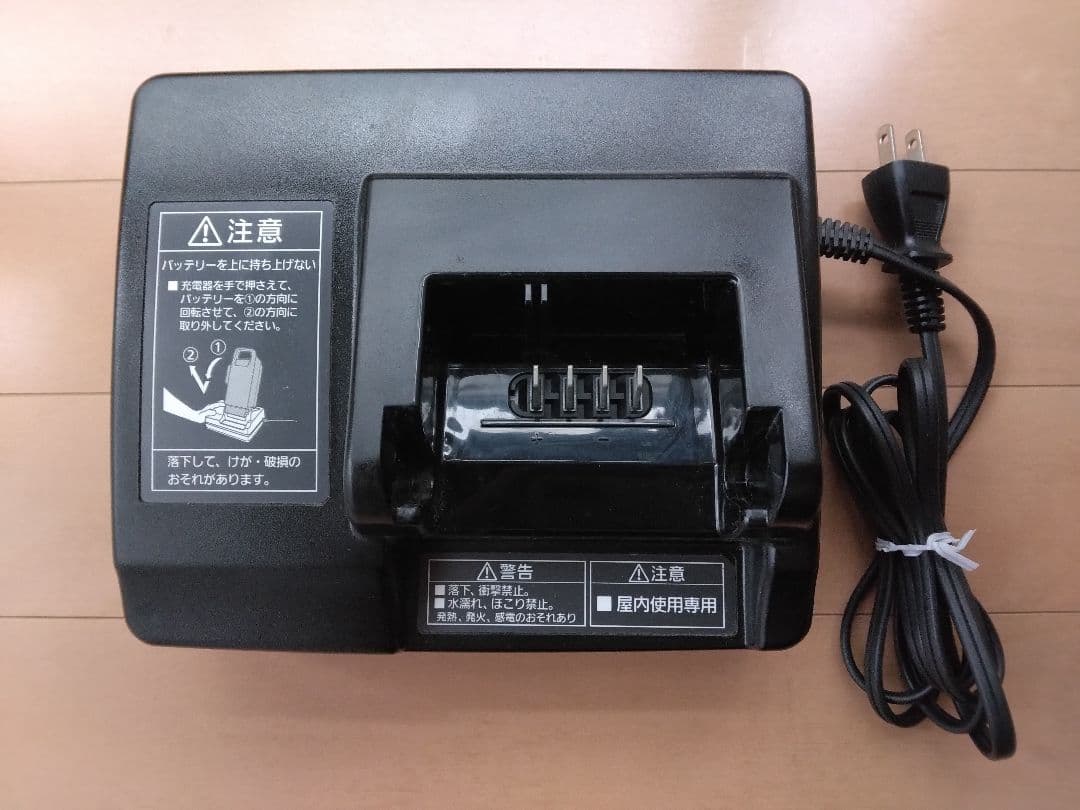 Panasonic 電動自転車 充電器 NKJ069Z2