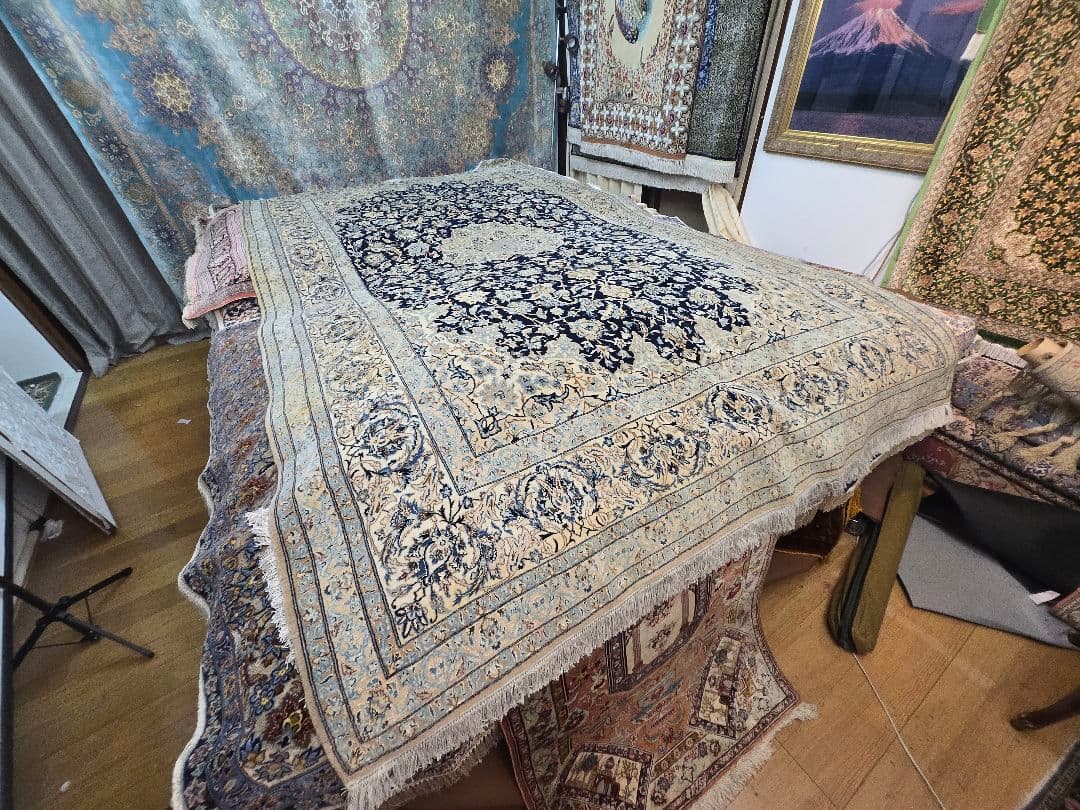 ペルシャ絨毯 ナイン産 素材シルクとウール手織り4LA サイズ305×190cm