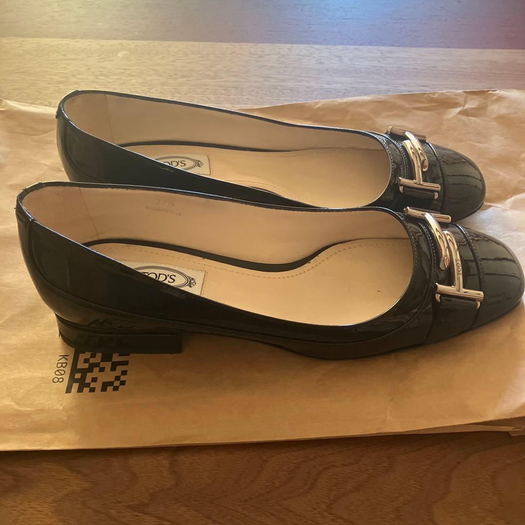 TOD’Sエナメル ブラック パンプス