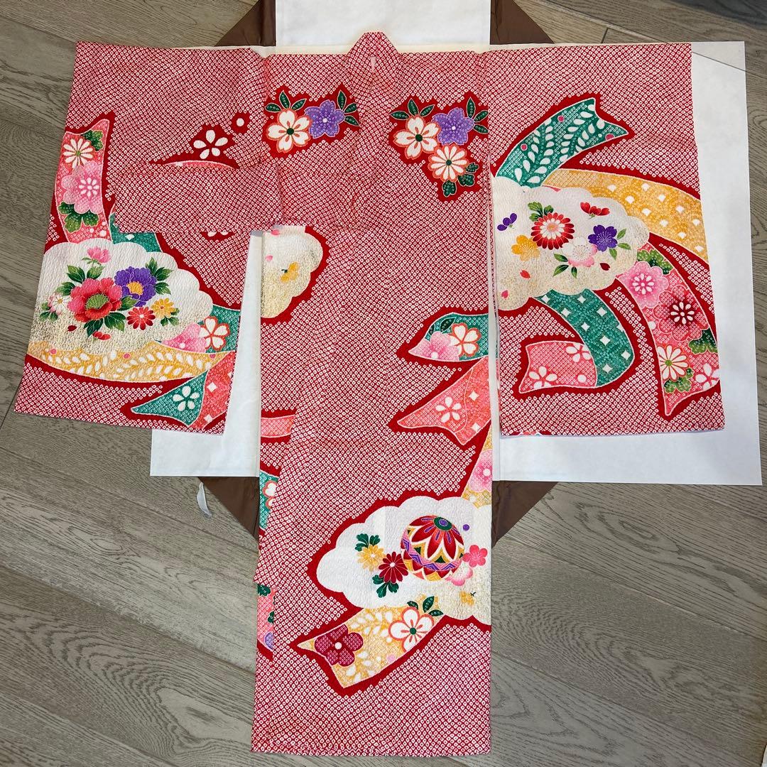 赤く鮮やかな花柄 お着物セット 七五三 初節句 お宮参り