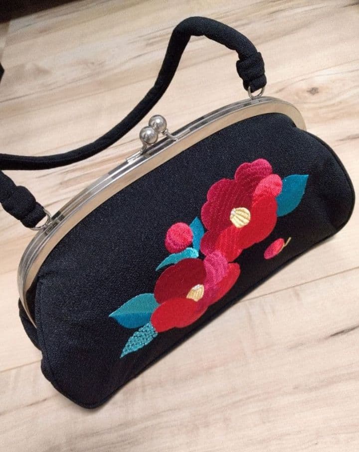 ミ*ク様 振袖 フルセット 小物セット 赤 × 黒 × 金 花柄 成人式 卒業式