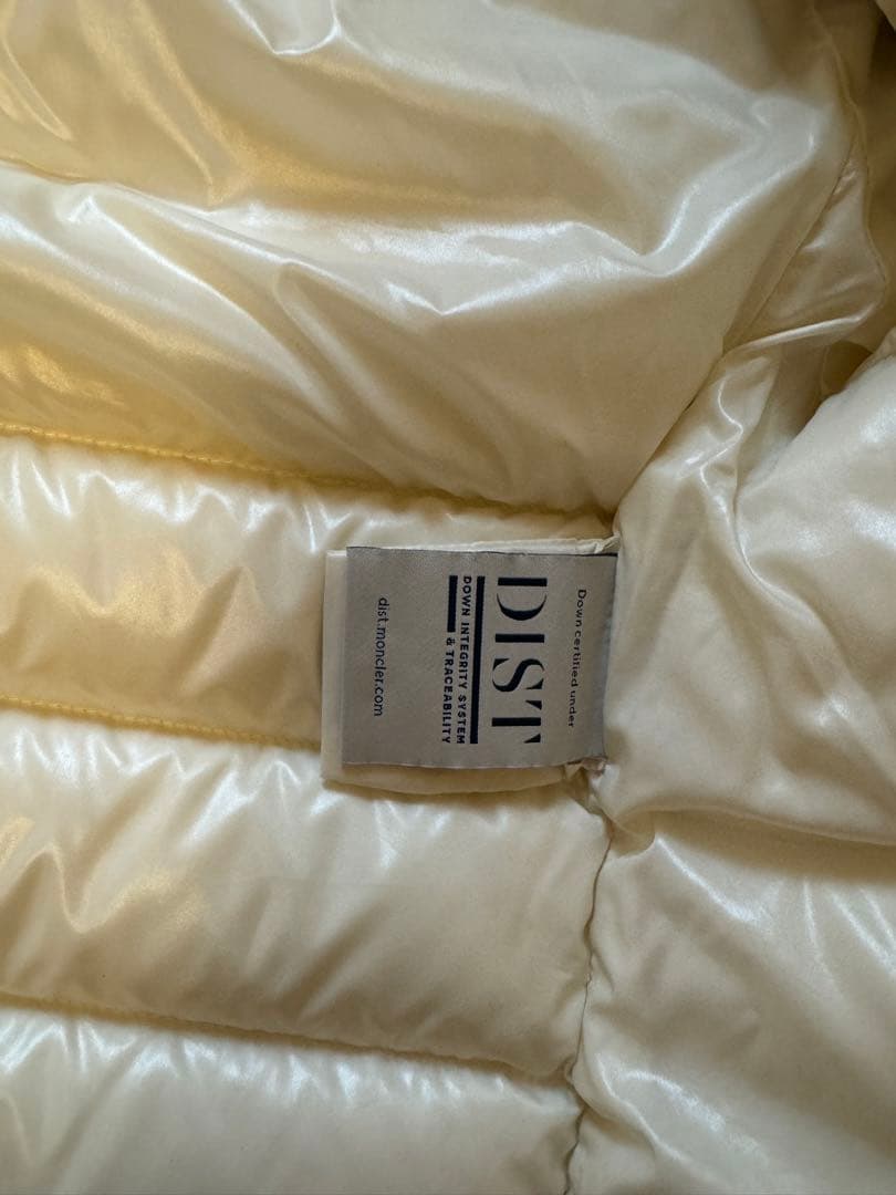 モンクレールダウンジャケット