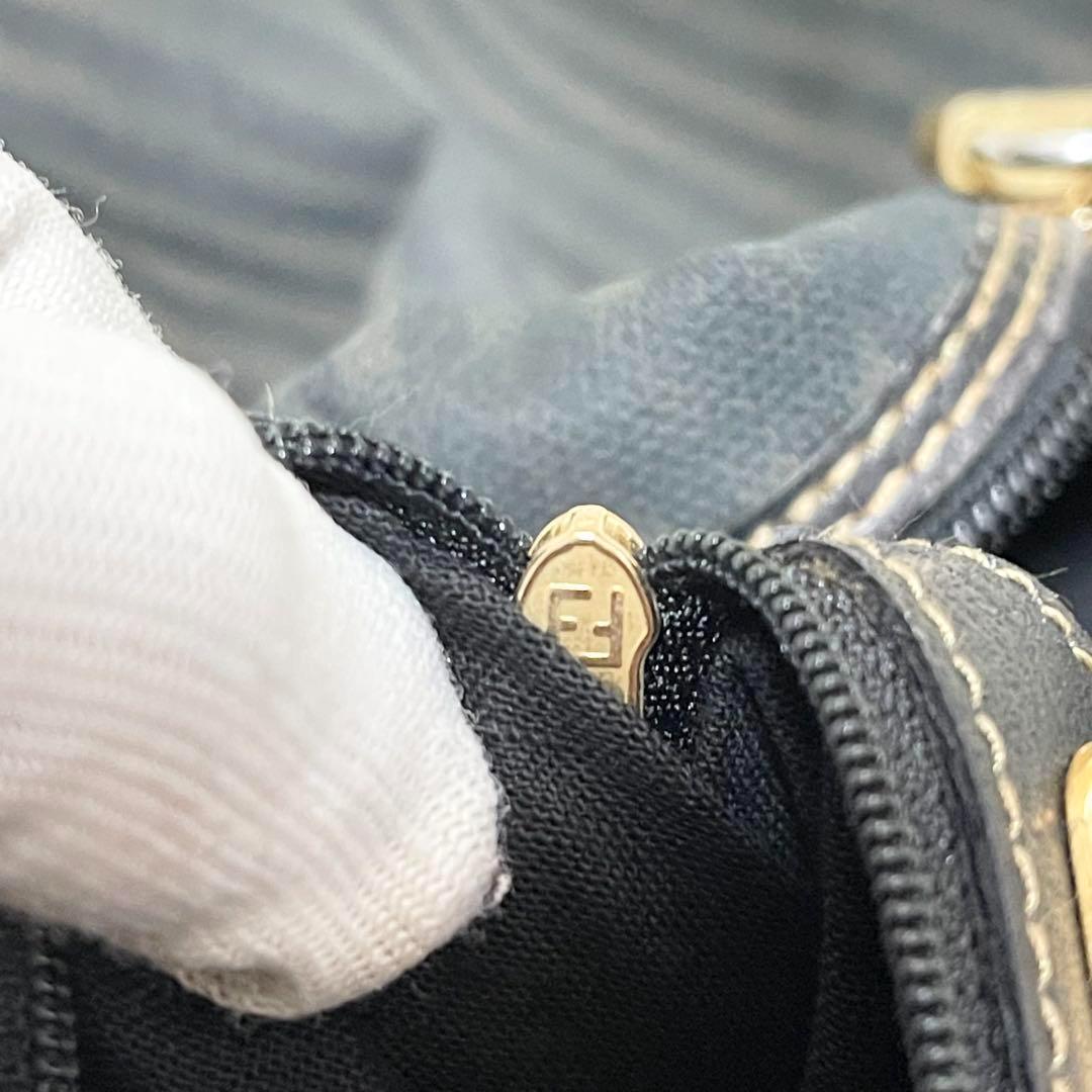 【美品】フェンディ　ボストンバッグ　大容量　A4可　レザー　ペカン柄　南京錠