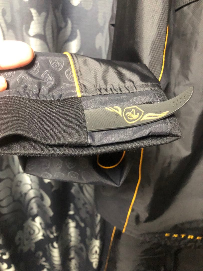 ARTINUS フィッシングスーツ ブラック/イエロー